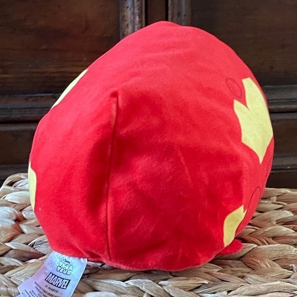 Disney Tsum Tsum Marvel Ironman large plushie - Picture 5 of 6